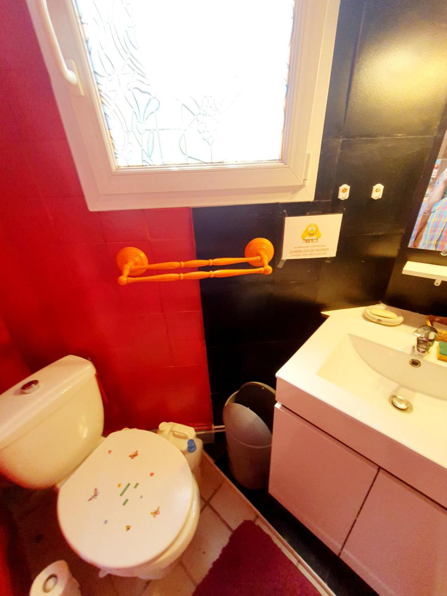 Bed And Breakfast Les Roses Multicolores Du 47 Fumel Εξωτερικό φωτογραφία