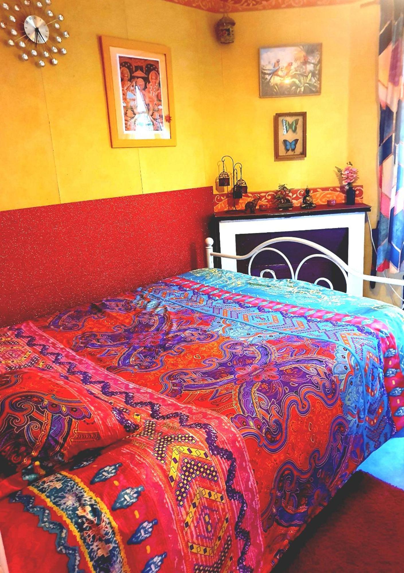 Bed And Breakfast Les Roses Multicolores Du 47 Fumel Εξωτερικό φωτογραφία